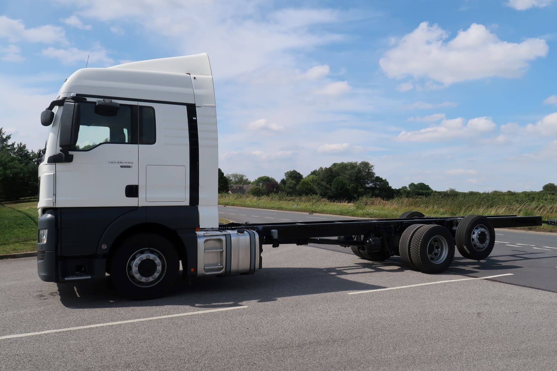 truck bodybuilding chassis modifications